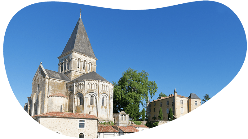 Mareuil sur Lay église tourisme en Vendée vacances Vendée camping village vacances Couleurs Vendée